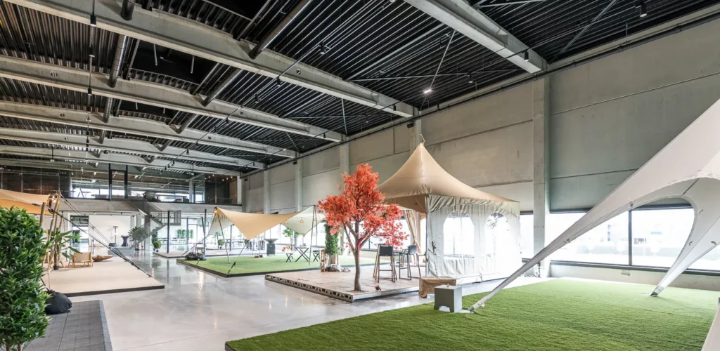 Above and beyond - bedrijfsgebouw - Develtere HVAC